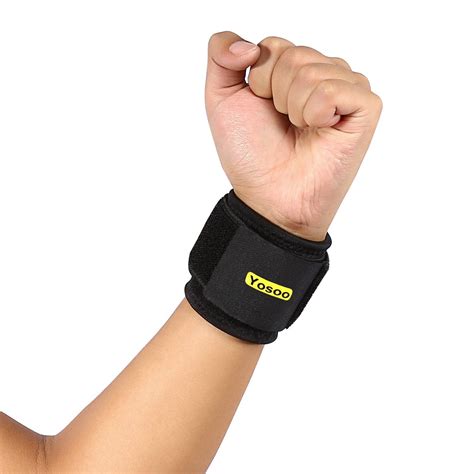 wrist supporter for gym